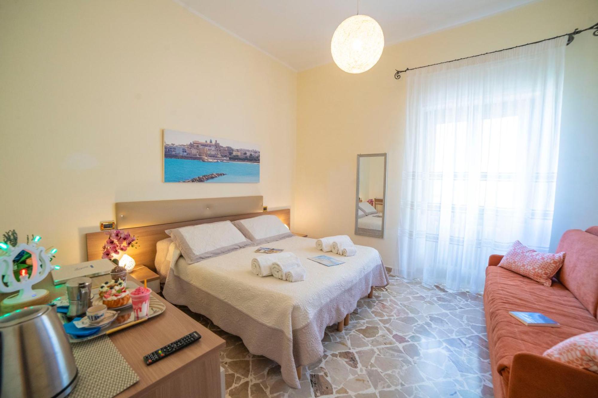 B&B A Due Passi Otranto Exterior foto