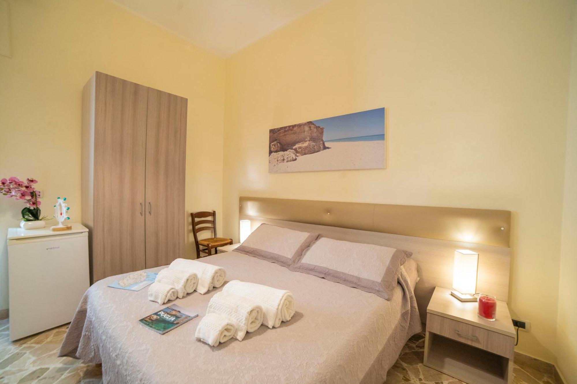 B&B A Due Passi Otranto Exterior foto